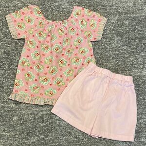 EUC room seven floral top with plaid trim & pink Red beans shorts size 6